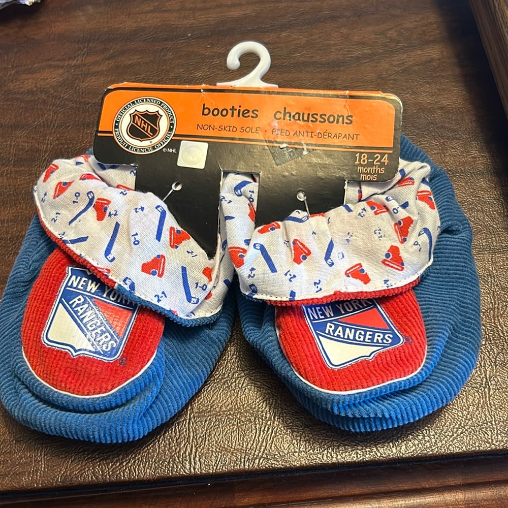 Baby slippers